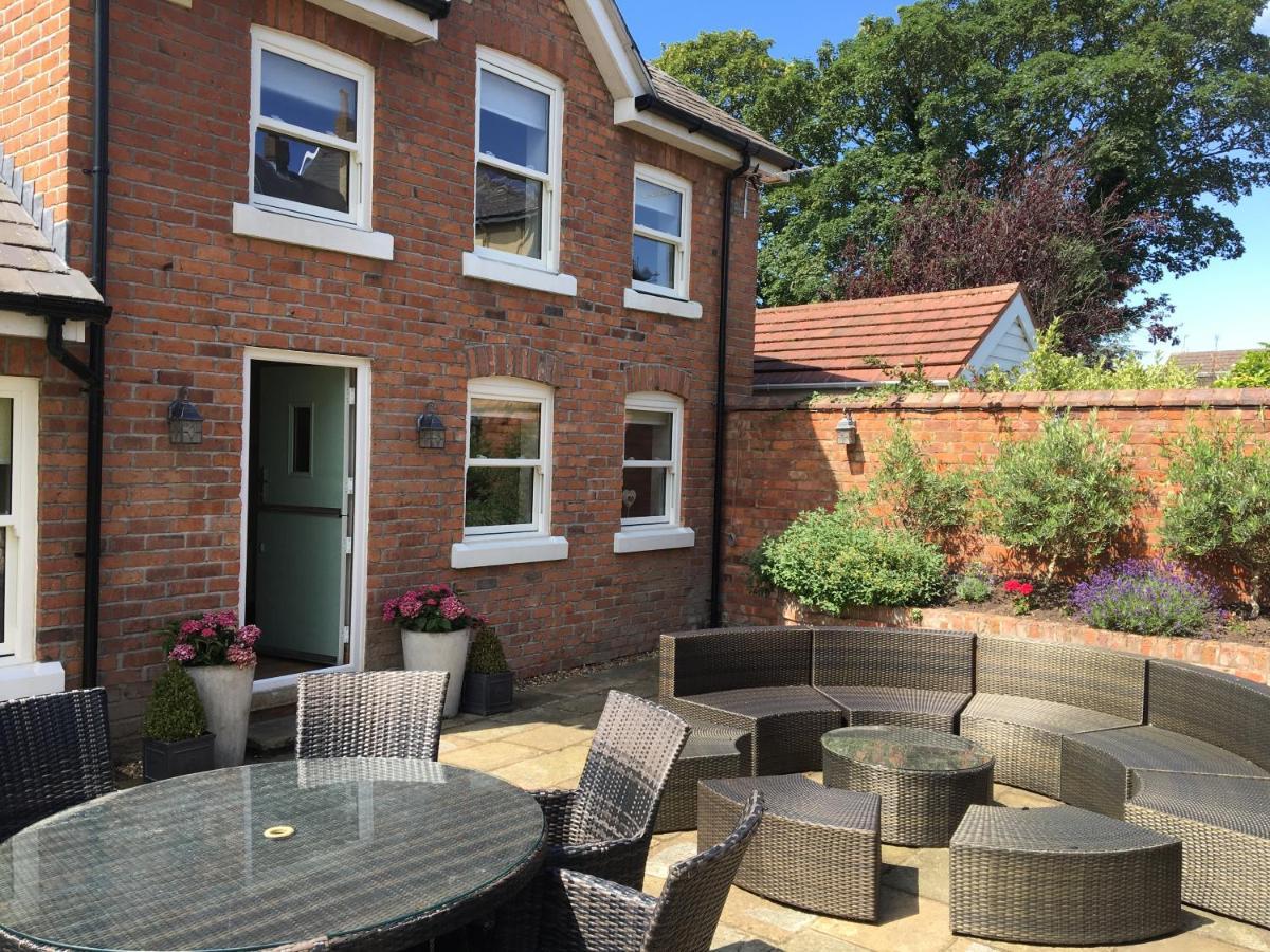The Coach House Villa Southport Exterior foto