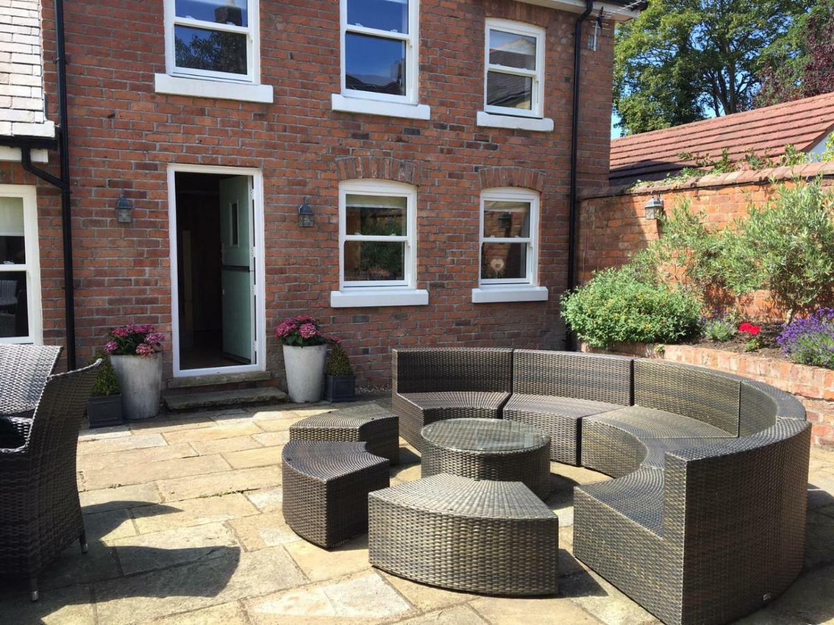 The Coach House Villa Southport Exterior foto